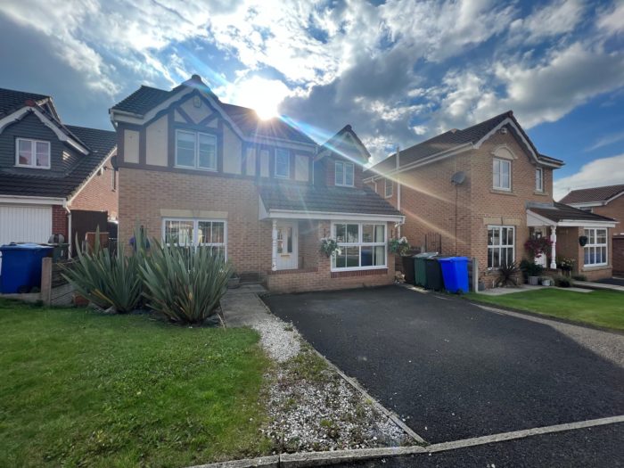 Glenwood Close, Manchester JonSimon Estate Agents