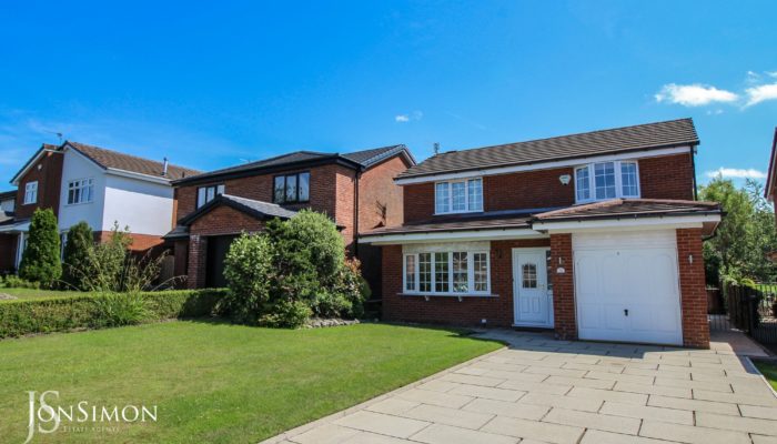 Larkfield Close, Greenmount