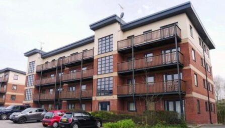 Canalside, Radcliffe
