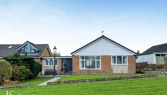 Lowercroft Road, Lowercroft