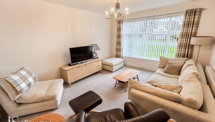 Lowercroft Road, Lowercroft