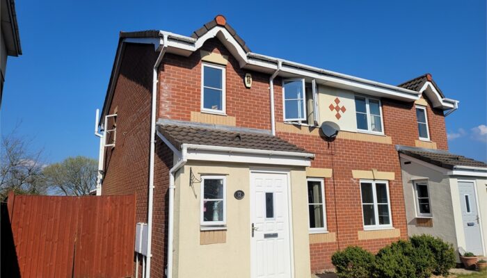 Lawndale Close