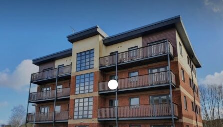 Canalside, Radcliffe