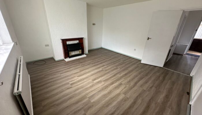 The Crescent, Irlam