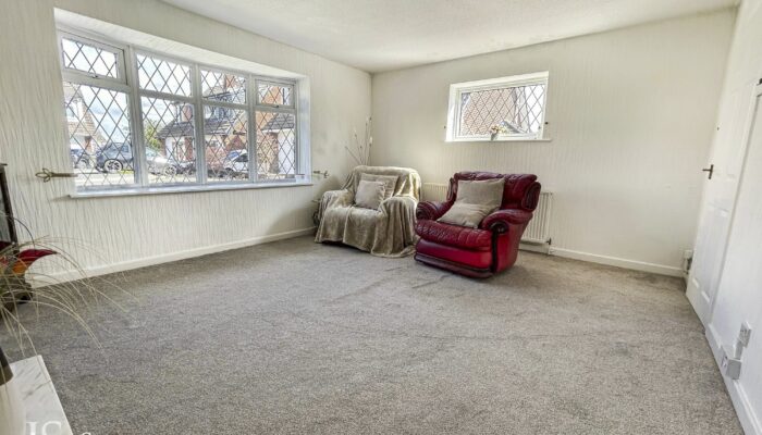 Alcester Close, Walshaw