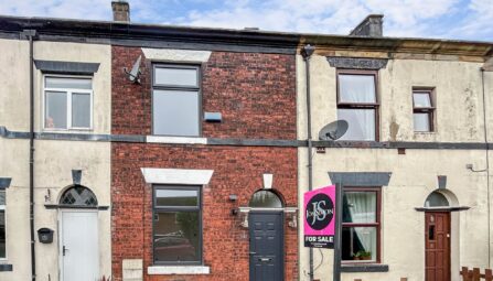 Victoria Street, Ainsworth