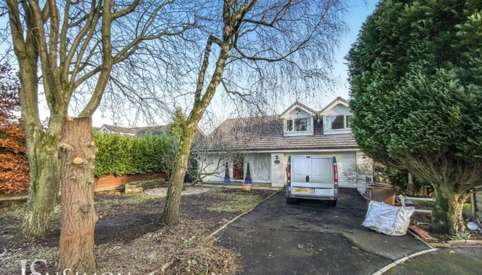 Tor Avenue, Greenmount