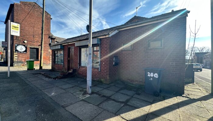 Turks Road, Radcliffe