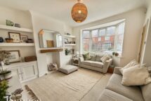 Poplar Avenue, Bradshaw