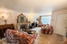Larkfield Close, Greenmount