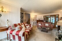 Larkfield Close, Greenmount