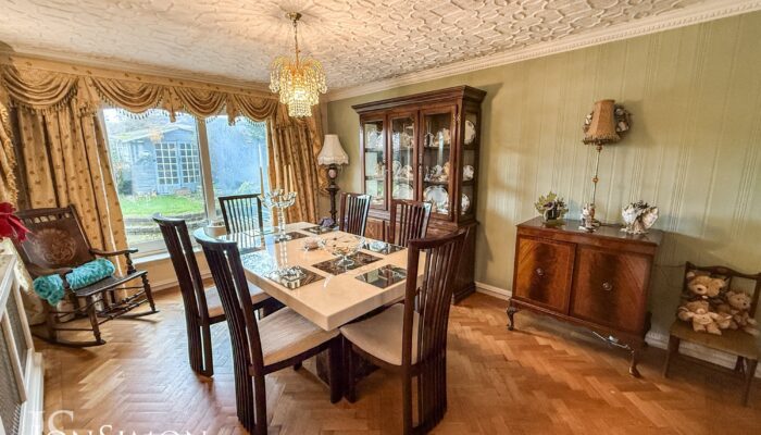 Larkfield Close, Greenmount