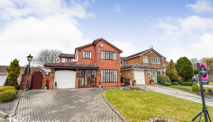 Larkfield Close, Greenmount