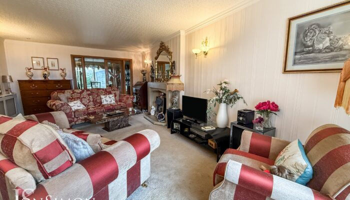 Larkfield Close, Greenmount