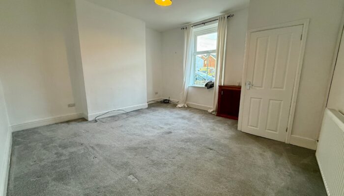 Bolton Road, Hawkshaw