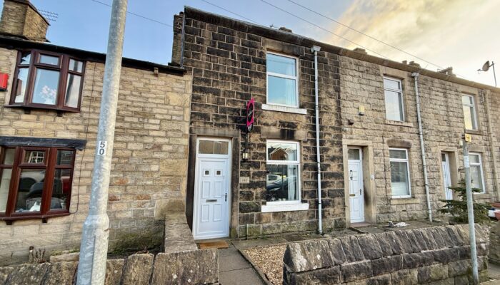 Bolton Road, Hawkshaw