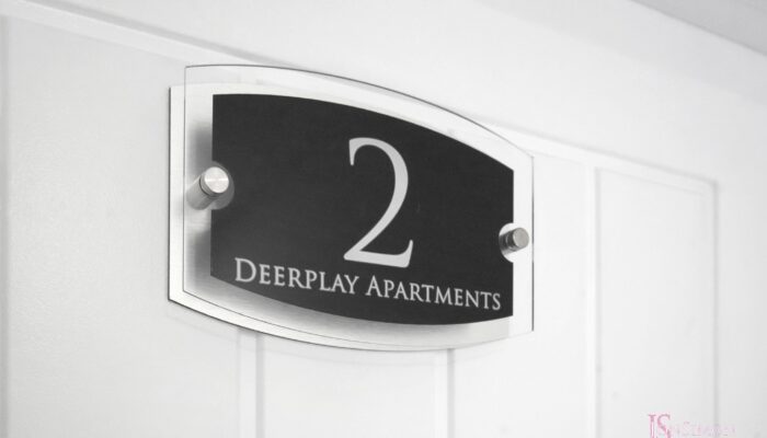 Deerplay Apartments, Heald Lane, Weir