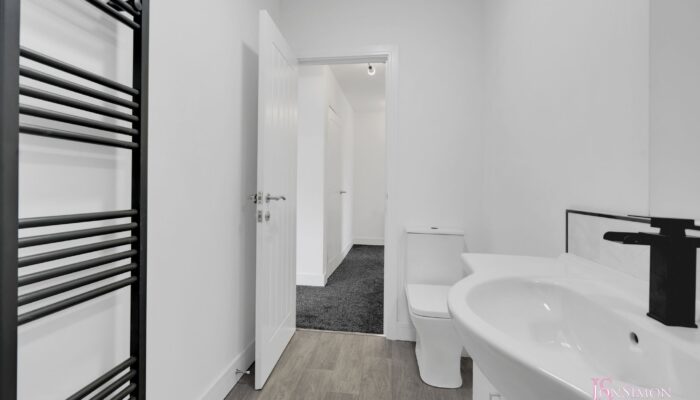Deerplay Apartments, Heald Lane, Weir