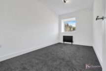 Deerplay Apartments, Heald Lane