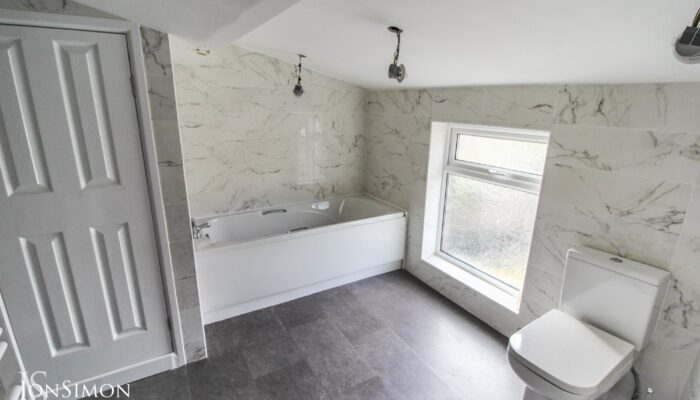 Walmersley Old Road, Walmersley