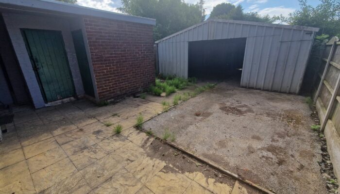 Flint Grove, Cadishead