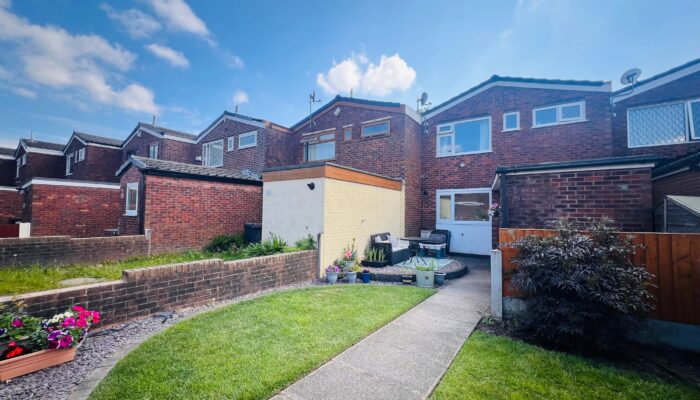 Richmond Walk, Radcliffe