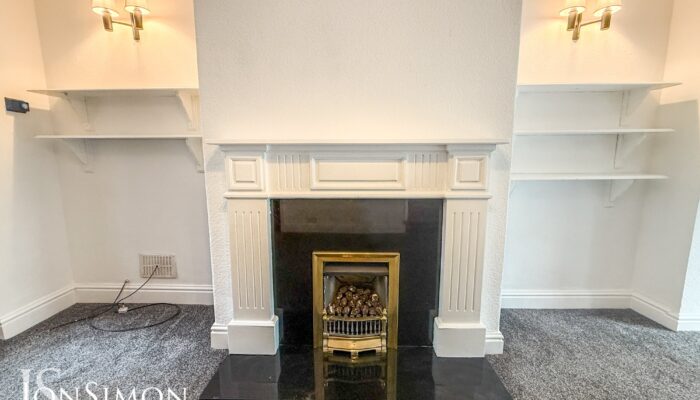 Queens Place, Summerseat