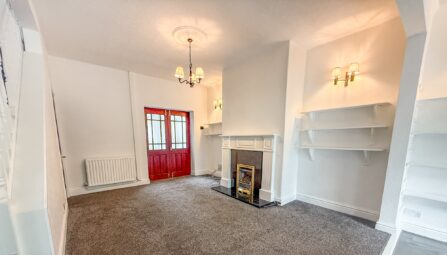 Queens Place, Summerseat