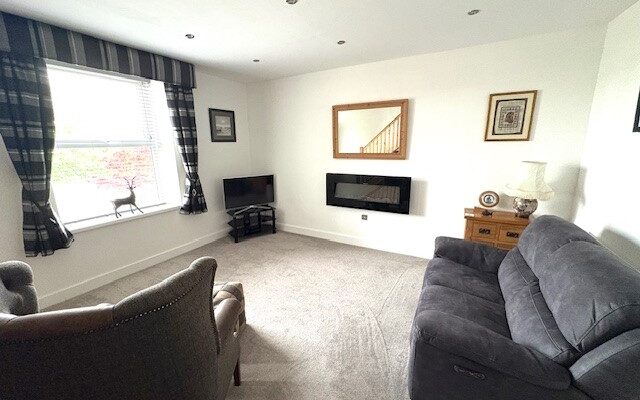 Lane End, Hapton