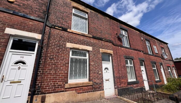 James Street, Radcliffe