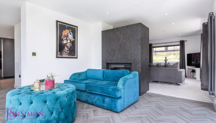 Knowsley Road, Ainsworth
