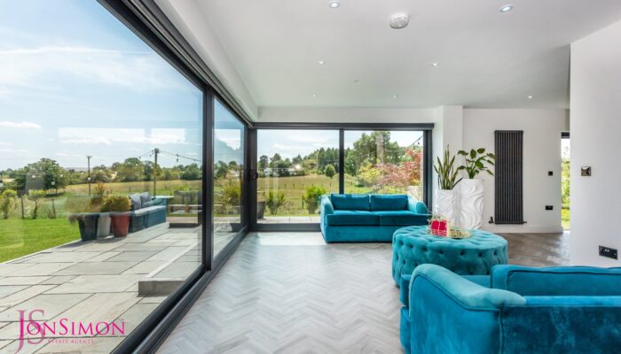 Knowsley Road, Ainsworth