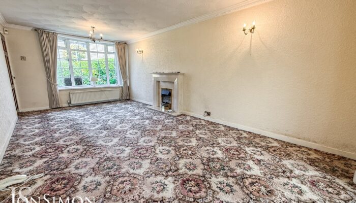 Mendip Crescent, Walshaw