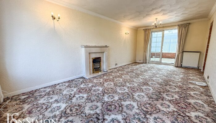 Mendip Crescent, Walshaw