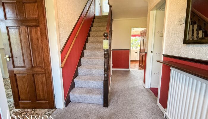 Mendip Crescent, Walshaw