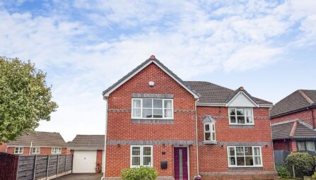 Newham Drive, Elton