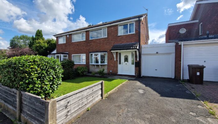 Warwick Road, Radcliffe