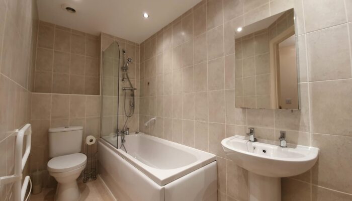 Stonemere Drive, Radcliffe