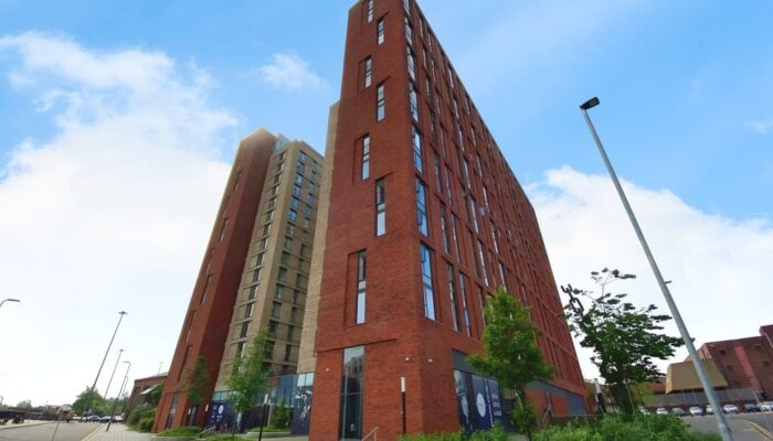 Wharf End, Trafford Park