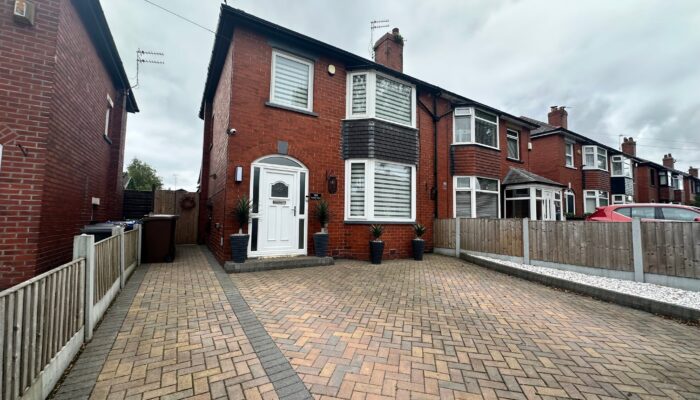 Turks Road, Radcliffe