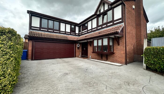 Saltram Close, Radcliffe