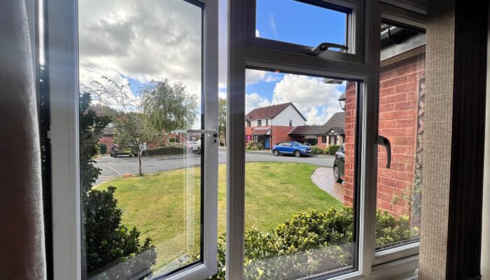 Vale Edge, Radcliffe