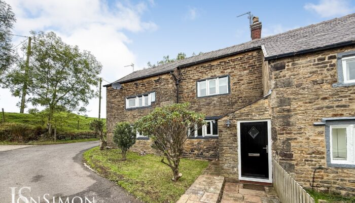 Bolton Road, Hawkshaw