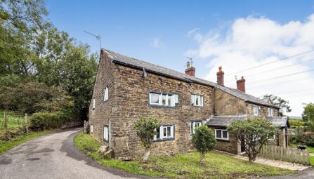 Bolton Road, Hawkshaw