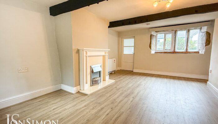 Bolton Road, Hawkshaw