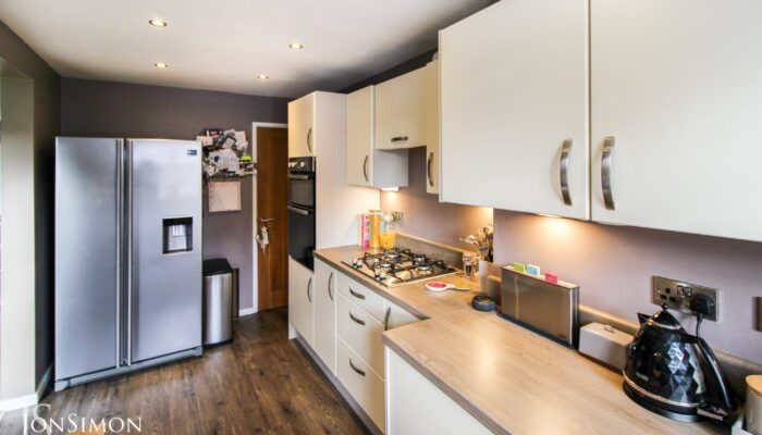 Station Road, Greenmount