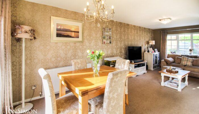 Station Road, Greenmount