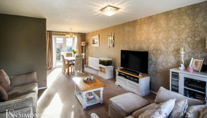 Station Road, Greenmount