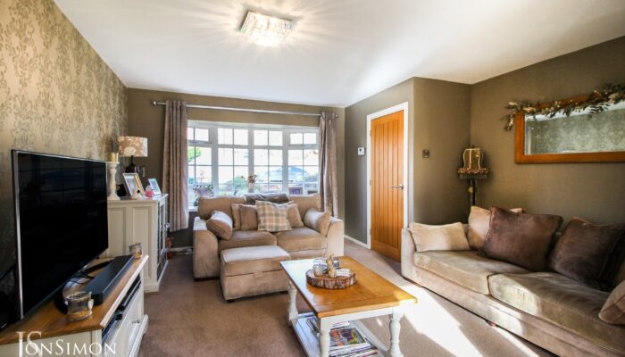 Station Road, Greenmount