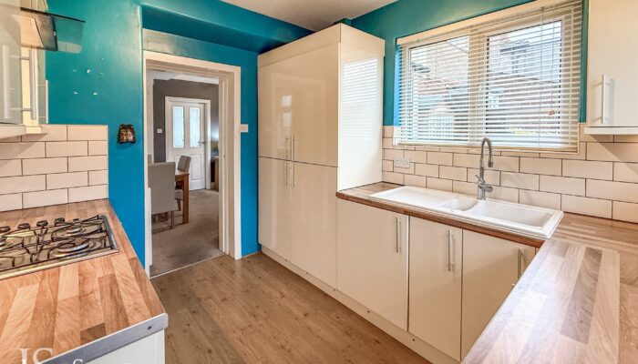 Southfield Road, Holcombe Brook